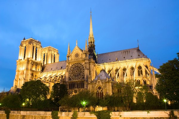 Qui sont les architectes de Notre-Dame de Paris ?