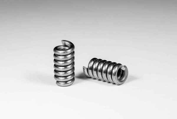 Quelles sont les propriétés mécaniques du ressort de compression ?