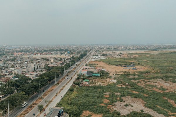 Comment les communautés rurales peuvent-elles bénéficier de programmes de microcrédits pour des projets écologiques ?
